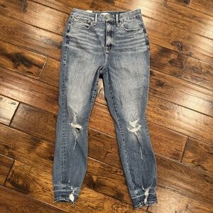 Good American Distressed Medium Wash Skinny Jeans Size 10/30